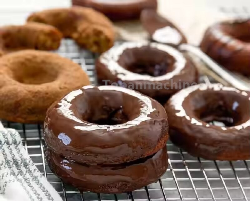  Small Automatic Enrobing Coating Moulding Melting Machinery Chocolate Mold​ Tempering Machine ​Chocolate Making Machine
