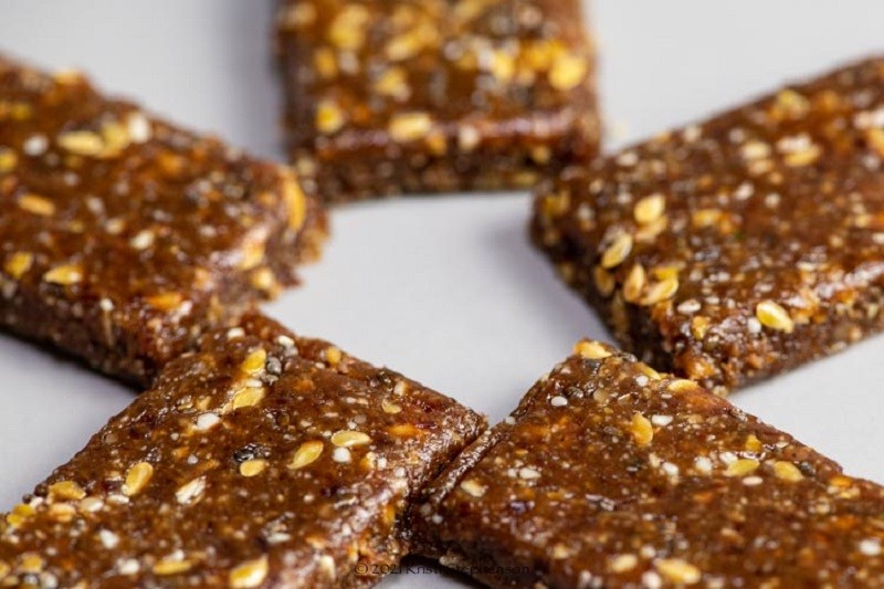 Commercial Dates Bar Extruder Nuts Bar Cutting Machine Protein Bar Making Machine